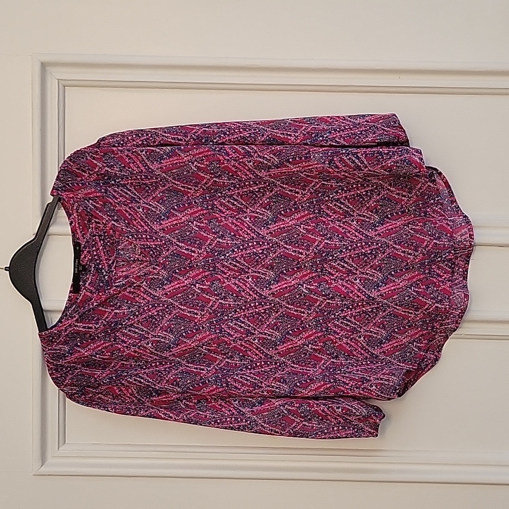 Fun 2 fun, Size Medium, magenta top